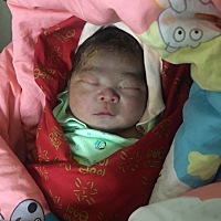 报喜啦，超快顺产八斤男娃！规律宫缩到产房开七指，不到20分钟出生，第一胎！终于等到你❤