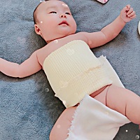 请问各位宝妈 有没有出生时是单眼皮慢慢长大变成双眼皮的呢