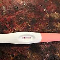 这是怀了吗？特别浅的杆，不注意看都看不见