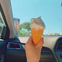 把我惹生气之后补偿给我的冰淇淋~我真的是好哄呀，哈哈哈，分享菜单给孕妈妈们