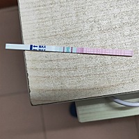 刚刚测了排卵试纸两条颜色一样红，这是要排卵了吗，什么时候同房最好怀孕