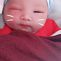 男宝8.4斤。农历二月二十。顺产过程就不说了。想死的心都有。此痛今生不在尝试。有儿有女。此生足矣