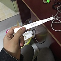 上个月姨妈琪是2019.2.5来的 至今没来大姨妈 前几天验了一下  也不知道怀还是没怀 有经验的宝妈们告知一...