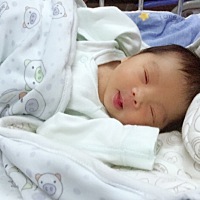 各位宝妈，刨腹产几天可以拉粑粑，我都6天没拉了，排尿有排，有没有比我久的，