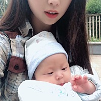 带🍼小奶狗晒太阳☀出下镜[奸笑][奸笑][奸笑]明天太阳你要继续出来呀