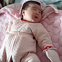 宝贝16天了，奶水一直不够吃怎么办，有没有宝妈知道怎么能让奶水多起来，拜托