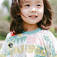 断奶的注意事项 ● 特别不建议妈妈在乳房上涂辣椒水等“可怕”的东西来断奶 乳房在孩子眼里是辣么美丽的...