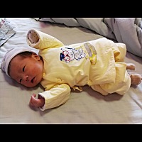 来报喜，3.26晚上小公主来到我们身边！是个懒宝宝，满了41周没发动，在医院催产！从星期天下午用药，到...