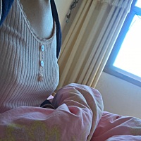 有谁哺乳期像我一样，一点胸都没有，两边奶吸出来不到五十毫升，根本感觉不到涨奶，胸整天都是软的，月...