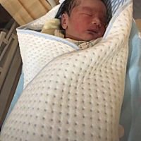 小启洋，我的小男孩👦，2019-03-31早上八点半出世啦！😘6.4斤，棒棒哒🎊