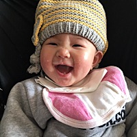 一个星期不见宝宝了 妈妈肯定都不是你最好的朋友了 是不是都不记得我了 等段时间回家看你 是不是都不会...