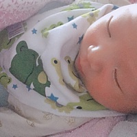 姓龙的男宝，在线求名字，龙浩诚，龙煜宸，龙智宸，怎么样？请大家多多给意见哈