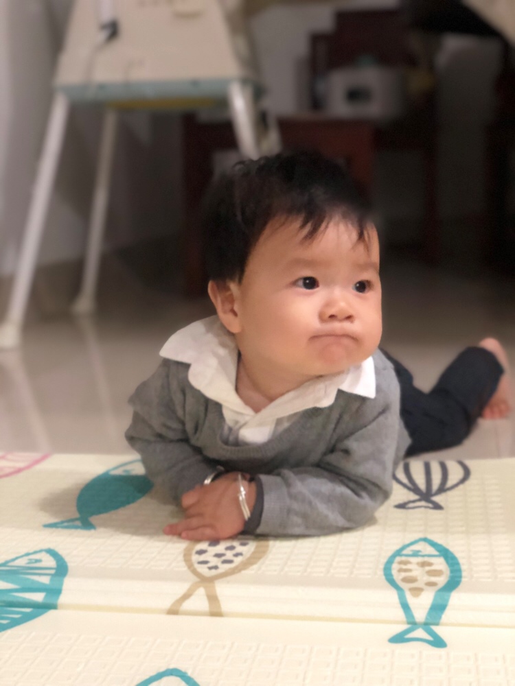 每个妈妈都是世界上最伟大的人，十月怀胎，日夜细心照顾，其中的辛劳只有当事人深有体会，希望善待每个宝妈，愿每个小天使都平安健康快乐成长。