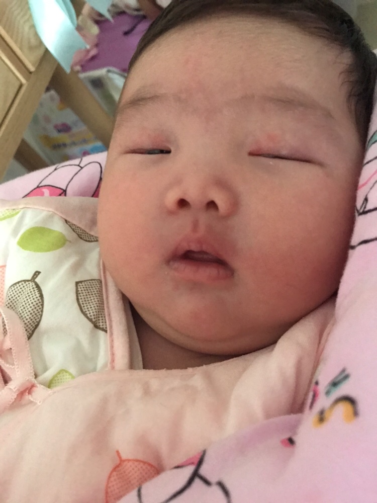 每天看着你睡觉 都觉得好幸福