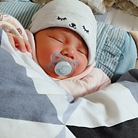 刚出生的时候真的像小老头，现在大变样，为了你再苦再累也值了！