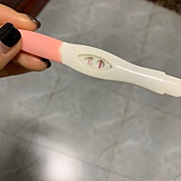 晚上和早上测的，这是怀孕了吗？