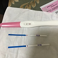 中间的是今天刚测的，右边的细的是昨天测的，不怎么明显，中间的今天测的稍微明显了，左边大的那个，就...