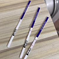 这个性格就是没怀孕吧 我晚上测得因为太害怕怀孕了 因为吃了很多药物 有孩子了肯定不敢要 第一次用这个