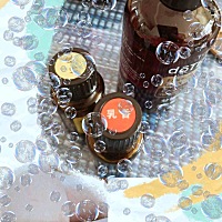 孕期足足长了60斤.165的个子，孕前的我可是穿M的，自己吃的并不多，孕前四个月吐成那样都涨了30斤，还好...