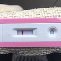 人亲们 帮忙看看 是有了嘛？姨妈推迟三四天了。