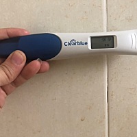 今天检查出怀孕，才2周到3周左右。可是只傻的我不知道怀孕了吃了很多不能吃的水果，海鲜。还天天加班。6...