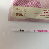 今天有预感了，用金秀儿排卵试纸测了一下，结果下午就来姨妈了，白费了