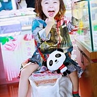 要想了解痱子的预防和治疗方法，首先要先确认宝宝身上的红疹到底是不是痱子。因为红疹是一种皮肤表...