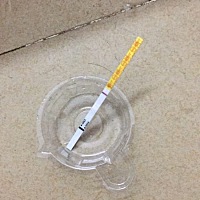 大姨妈来了，难怪用金秀儿试纸，测的是白板了，前几天的努力都白费了，唉╯﹏╰搞个球吖，45度角仰望天...