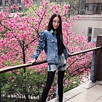 重新回归自己的感觉真好！春暖花开季节可以带宝宝一起去户外玩耍🐝