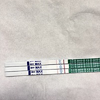 3月6末次月经，前几天肚子闷闷的，今天一点感觉都没有了，也不嗜睡，不孕吐，吃得少了，正常么？