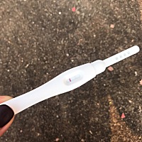 帮我看看   有没有怀上啊