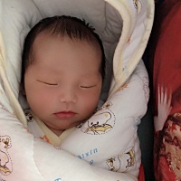 迟到的报喜帖^_^ 3月29日顺产男宝一枚，头胎8斤2两，侧切无撕裂 早上六点感觉肚子宫缩和平时不一样，就...