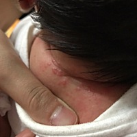 求教，是热吗？只穿一件了！