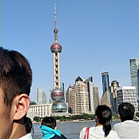 昨天穿短袖，今天穿棉袄，你们那边天气怎么样