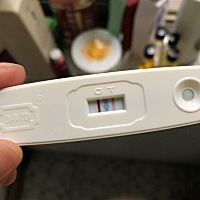 这算怀孕吗？ 测了两次都是这样 最近经常小腹左侧疼