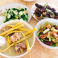 经过快一个月的时间，我大四川妹子居然已经习惯每天寡淡的月子餐了，给各位宝妈分享一下最近几天的月子...