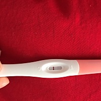 还有6天来例假。现在却是这样。不知道是不是