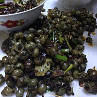 备孕两个月了还没动劲儿 有点小失望啦 可能太紧张了吧 哈哈  捡了一下午的螺丝 来点喜欢吃的 犒劳一下自...