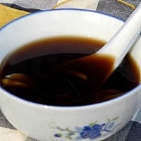 经期喝红糖水有用吗 　红糖性味温润，味甘甜，入肝脾经。具有益气、助脾化食、补血化瘀等功效，还兼...