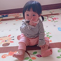 宝妈们，上个月帮宝宝量身高是73，体检时医生也检查是73，为什么今天帮宝宝量才70不到，难道缩水了