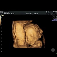 妈咪的小天使，你好乖哦！