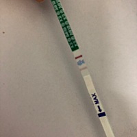 过两天就要来大姨妈了，刚刚测了好像中了。但是肚子隐隐感觉疼像要来月经了怎么办？