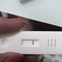 末次月经3.20，这是4月11号测的，最后一个图片上面是4月10号，下面是4月11号，有加深，但是都是早上测下...