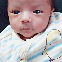 20多天的宝宝吃奶粉，一次70毫升，吃不到两个小时又想吃正常吗？有木有宝妈懂这些的，我宝宝醒了就想吃...