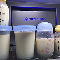 妈妈这样喂了你四个月，好辛苦。。。看到你也值了