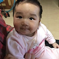 😂给儿子整成这样抱到老公面前说：诺，你说喜欢女儿，晚上他就是你女儿了～