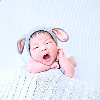 一孕傻三年 被医院的免费上门拍照忽悠的弄了个套餐 话说看见这么可爱的宝宝照片你舍得不要吗 从头夸到尾...