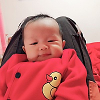 未来的儿媳妇，我一定先替你把你老公教育好，让他以后做一个顾家疼媳妇的好老公