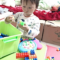 有一起探讨育儿的吗？半夜弄娃，娃睡了，我就失眠了😭