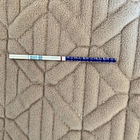 4月4日排卵 早孕试纸白的发光 还有机会翻盘吗？